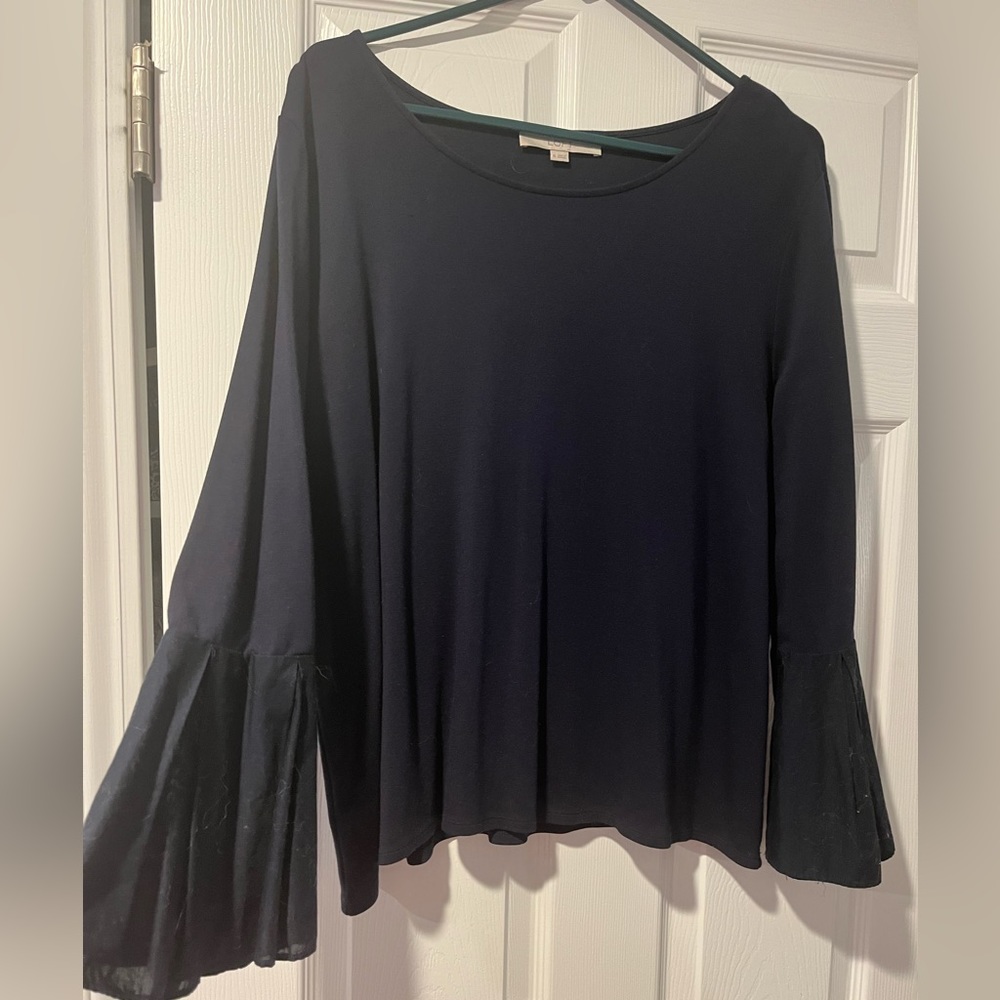 Navy shirt with fun flared sleeves